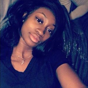 Meet your Posher, Charlise